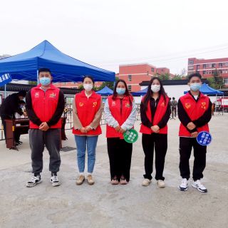 贊！邊鋒志愿者深入核酸檢測(cè)一線(xiàn)助力疫情防控！