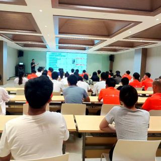 邊鋒集團(tuán)開(kāi)展新一輪“營(yíng)銷選型培訓(xùn)”工作