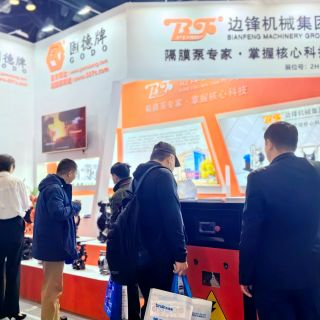 直擊北京水展現(xiàn)場，看邊鋒精彩瞬間！